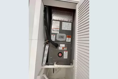 1152 NW 3rd St #2, Miami, FL 33128 - Photo 18