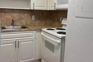 1152 NW 3rd St, Miami, FL 33128 - Photo 4