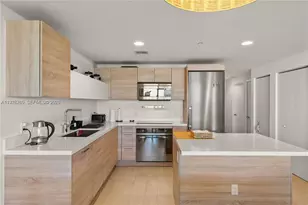 16385 Biscayne Blvd, North Miami Beach, FL 33160 - Photo 8