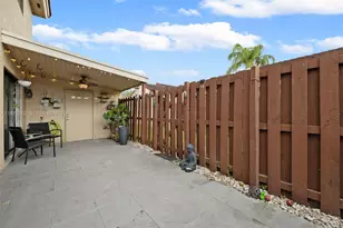 6523 NW 170th Ln, Hialeah, FL 33015 - Photo 24