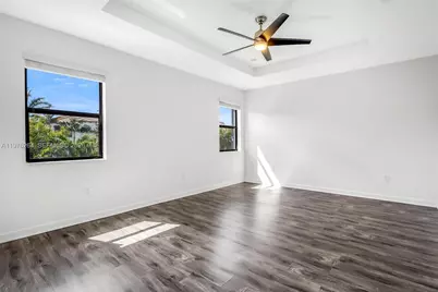 3440 W 100th Ter, Hialeah, FL 33018 - Photo 26