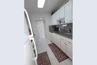 220 Lakeview Dr #312, Weston, FL 33326 - Photo 10