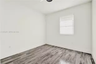 9243 SW 227th Terrace, Cutler Bay, FL 33190 - Photo 16