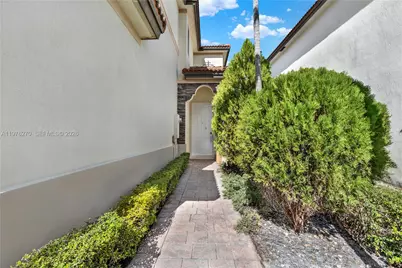 9243 SW 227th Ter, Cutler Bay, FL 33190 - Photo 4