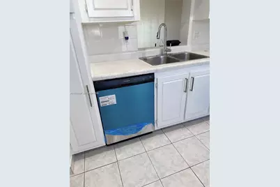 320 NE 12th Ave #703, Hallandale Beach, FL 33009 - Photo 8