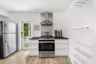 1098 NE 99th St, Miami Shores, FL 33138 - Photo 18