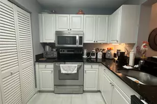 2711 Ocean Club Blvd, Dania Beach, FL 33019 - Photo 20