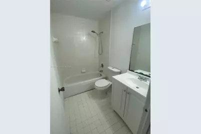 6245 Kendale Lakes Cir #209, Miami, FL 33183 - Photo 22