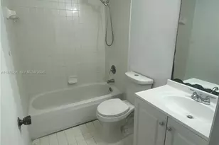 6245 Kendale Lakes Circle, Miami, FL 33183 - Photo 22