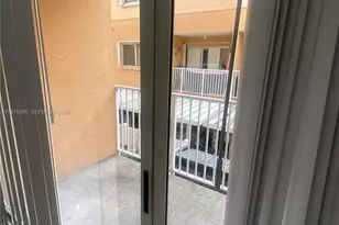 6245 Kendale Lakes Circle, Miami, FL 33183 - Photo 16