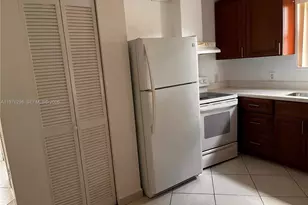 181 NW 47th Ave, Miami, FL 33126 - Photo 6