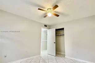 424 SW 7th St, Miami, FL 33130 - Photo 8