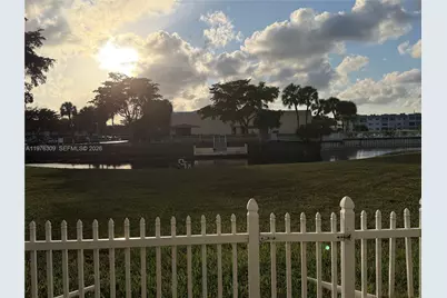 8100 Sunrise Lakes Blvd #108, Sunrise, FL 33322 - Photo 30