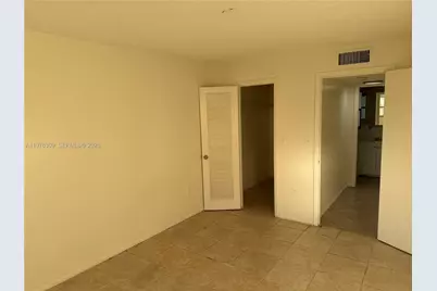 8100 Sunrise Lakes Blvd #108, Sunrise, FL 33322 - Photo 22