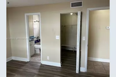 301 SW 86th Ave #102, Pembroke Pines, FL 33025 - Photo 14