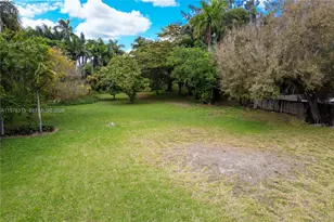 291 NE 152nd St, Miami, FL 33162 - Photo 4