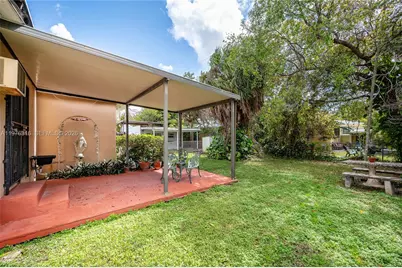 1780 SW 23rd St, Miami, FL 33145 - Photo 16
