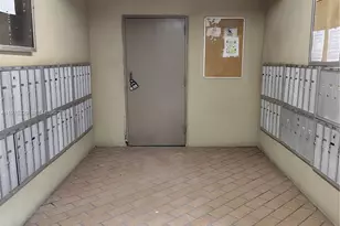 8635 NW 8th St, Miami, FL 33126 - Photo 14