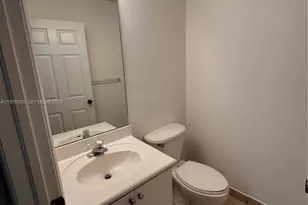 745 SW 107th Ave, Pembroke Pines, FL 33025 - Photo 10