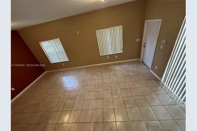 745 SW 107th Ave, Pembroke Pines, FL 33025 - Photo 16