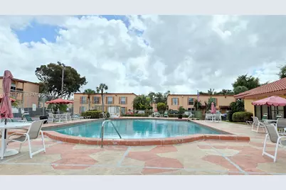 7220 Fairway Dr #G8, Miami Lakes, FL 33014 - Photo 14