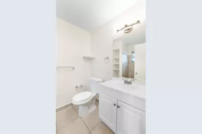 13726 Kendale Lakes Dr #13726, Miami, FL 33183 - Photo 4