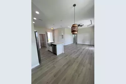 1088 Saturn Ct, Labelle, FL 33935 - Photo 4