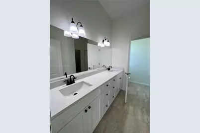 1088 Saturn Ct, Labelle, FL 33935 - Photo 12