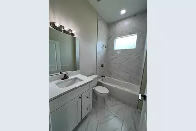 1088 Saturn Ct, Labelle, FL 33935 - Photo 10