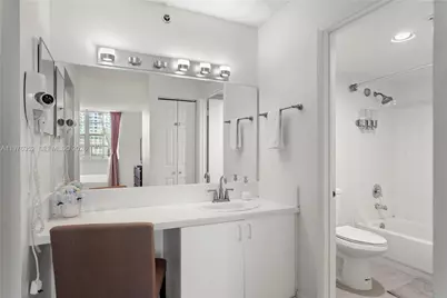 19555 E Country Club Dr #8208, Aventura, FL 33180 - Photo 16