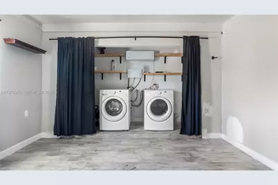 7861 Sheridan St, Hollywood, FL 33024 - Photo 18