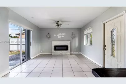 7861 Sheridan St, Hollywood, FL 33024 - Photo 2