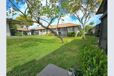 5767 Washington St #F2, Hollywood, FL 33023 - Photo 16