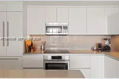 68 SE 6th St #1209, Miami, FL 33131 - Photo 32