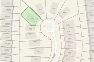 933 NE 191st St, Miami, FL 33179 - Photo 2