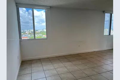 850 N Miami Ave #W-1808, Miami, FL 33136 - Photo 6