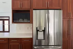 4934 NW 94th Doral Pl, Doral, FL 33178 - Photo 12