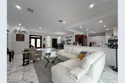 4934 NW 94th Doral Pl, Doral, FL 33178 - Photo 16