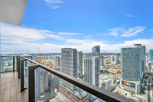 398 NE 5th St, Miami, FL 33132 - Photo 36