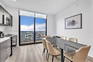 398 NE 5th St, Miami, FL 33132 - Photo 12