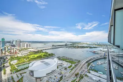 398 NE 5th St #PH 4701, Miami, FL 33132 - Photo 10