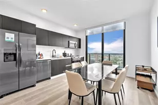 398 NE 5th St, Miami, FL 33132 - Photo 2