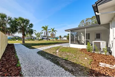 105 12th St SW, Other City - In The State Of Florida, FL 33570 - Photo 46