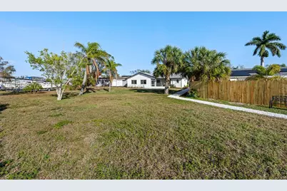 105 12th St SW, Other City - In The State Of Florida, FL 33570 - Photo 48