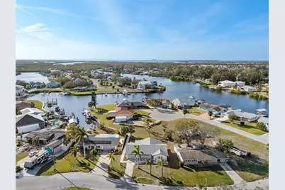 105 12th St SW, Other City - In The State Of Florida, FL 33570 - Photo 76