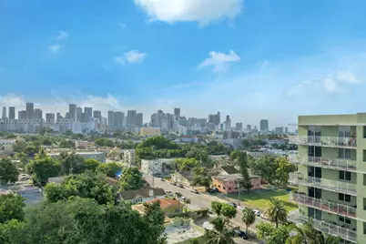 219 NW 12th Ave #1003, Miami, FL 33128 - Photo 2