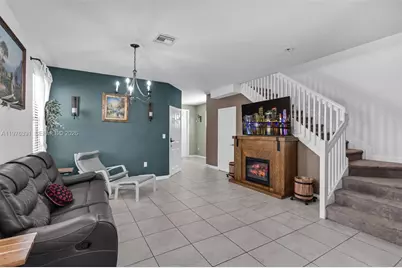 3747 NE 1st St, Homestead, FL 33033 - Photo 18