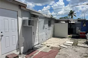 10415 NW 35th Ave, Miami, FL 33147 - Photo 28