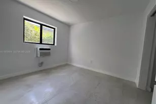 963 NW 5th St, Miami, FL 33128 - Photo 8