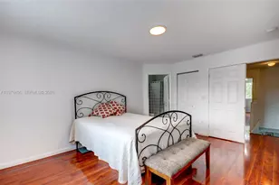 5737 NW 114th Path, Doral, FL 33178 - Photo 10